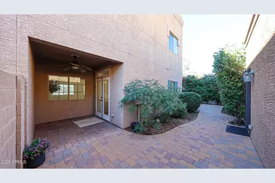2826 E Tracy Lane #4, Phoenix, AZ 85032 - Photo 6