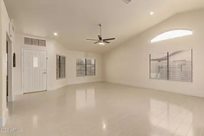 12465 N 67th Drive, Peoria, AZ 85381 - Photo 6