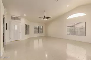 12465 N 67th Dr, Peoria, AZ 85381 - Photo 6