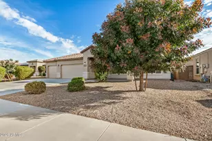 26105 N 137th Ln, Peoria, AZ 85383 - Photo 2