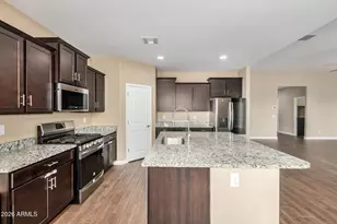 26105 N 137th Ln, Peoria, AZ 85383 - Photo 10