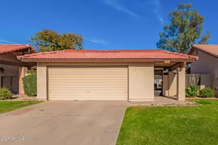 5222 E Tamblo Dr, Phoenix, AZ 85044 - Photo 1