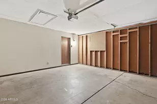 5824 S College Ave, Tempe, AZ 85283 - Photo 34