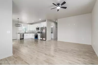 215 N Brown Avenue, Casa Grande, AZ 85122 - Photo 10