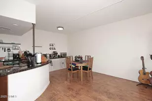 207 W Clarendon Ave, Phoenix, AZ 85013 - Photo 4