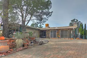 215 Mountain Shadows Dr, Sedona, AZ 86336 - Photo 2