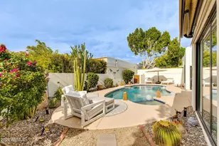 2737 E Arizona Biltmore Circle, Phoenix, AZ 85016 - Photo 24