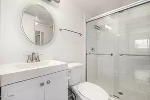 357 E Thomas Rd, Phoenix, AZ 85012 - Photo 26