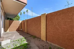 357 E Thomas Rd, Phoenix, AZ 85012 - Photo 32