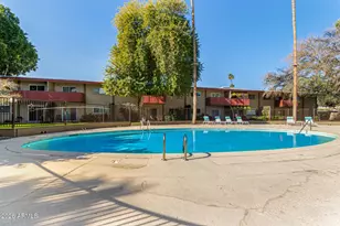 357 E Thomas Rd, Phoenix, AZ 85012 - Photo 36