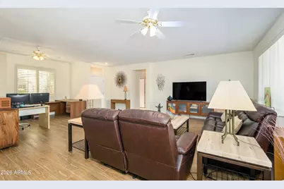 16068 W Quail Creek Lane, Surprise, AZ 85374 - Photo 10