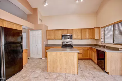 886 W Bruce Avenue, Gilbert, AZ 85233 - Photo 6