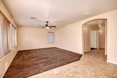 886 W Bruce Avenue, Gilbert, AZ 85233 - Photo 10