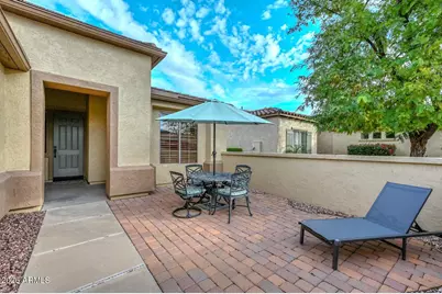 12404 W Fetlock Trail, Peoria, AZ 85383 - Photo 4