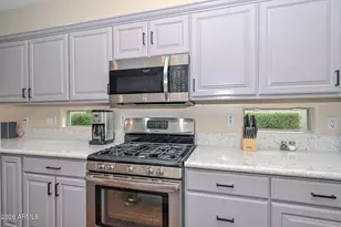 12404 W Fetlock Trail, Peoria, AZ 85383 - Photo 16