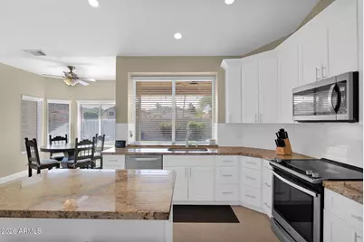 2443 E Goldenrod Street, Phoenix, AZ 85048 - Photo 12