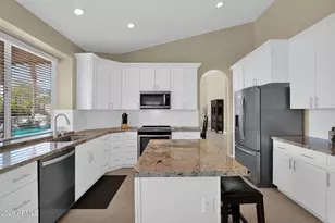 2443 E Goldenrod St, Phoenix, AZ 85048 - Photo 10