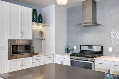 3131 N Central Avenue #6010, Phoenix, AZ 85012 - Photo 6