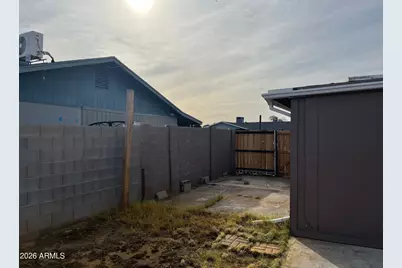 102 E Ivy Street, Mesa, AZ 85201 - Photo 22