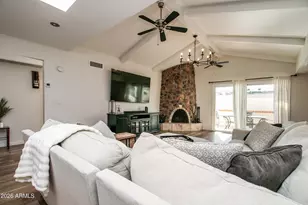 7631 E Medlock Dr, Scottsdale, AZ 85250 - Photo 8