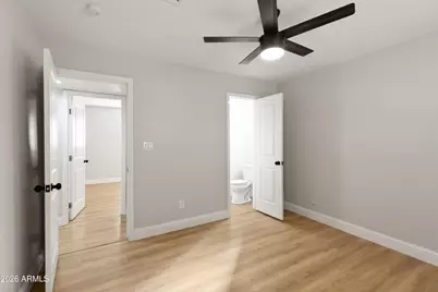 4255 N 30th Drive, Phoenix, AZ 85017 - Photo 16