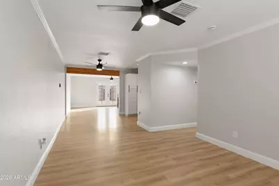 4255 N 30th Drive, Phoenix, AZ 85017 - Photo 6