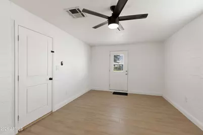 4255 N 30th Drive, Phoenix, AZ 85017 - Photo 20