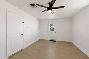 4255 N 30th Dr, Phoenix, AZ 85017 - Photo 20