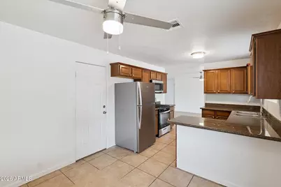 4943 W Flower Street, Phoenix, AZ 85031 - Photo 12