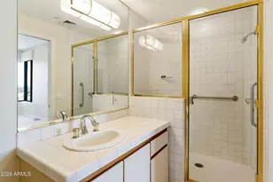 1040 E Osborn Rd, Phoenix, AZ 85014 - Photo 14
