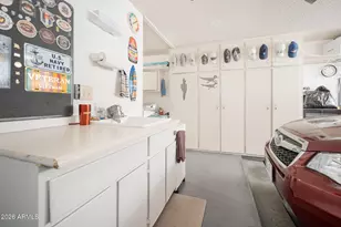 10539 W Palmeras Dr, Sun City, AZ 85373 - Photo 18