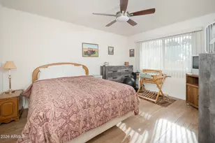 10539 W Palmeras Dr, Sun City, AZ 85373 - Photo 12