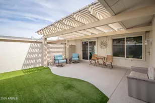 10539 W Palmeras Dr, Sun City, AZ 85373 - Photo 16