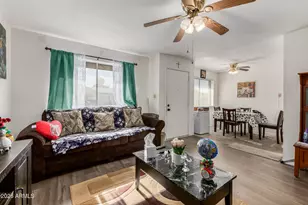 9634 W Ironwood Dr, Peoria, AZ 85345 - Photo 8