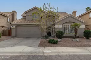 3821 E Tanglewood Dr, Phoenix, AZ 85048 - Photo 1