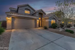 3821 E Tanglewood Dr, Phoenix, AZ 85048 - Photo 2