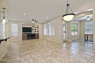 12416 W Pinnacle Vista Dr, Peoria, AZ 85383 - Photo 16