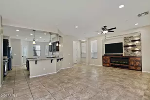 12416 W Pinnacle Vista Dr, Peoria, AZ 85383 - Photo 18