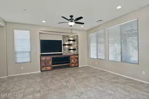 12416 W Pinnacle Vista Dr, Peoria, AZ 85383 - Photo 18