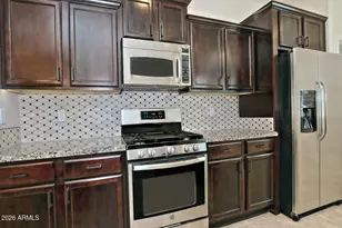 12416 W Pinnacle Vista Dr, Peoria, AZ 85383 - Photo 14