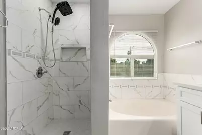 19027 N 7th Drive, Phoenix, AZ 85027 - Photo 18