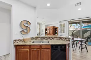 1024 E Frye Rd, Phoenix, AZ 85048 - Photo 12