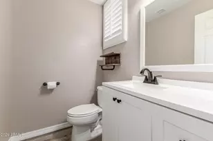 16060 W Mercer Ln, Surprise, AZ 85379 - Photo 32