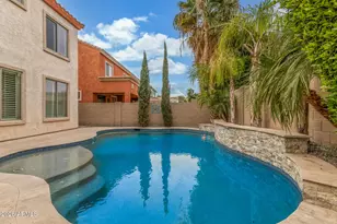 16060 W Mercer Ln, Surprise, AZ 85379 - Photo 6