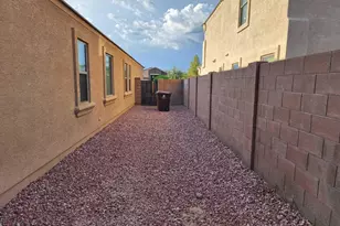 7643 W Charter Oak Rd, Peoria, AZ 85381 - Photo 26