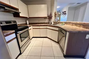 4201 N 20th St, Phoenix, AZ 85016 - Photo 10