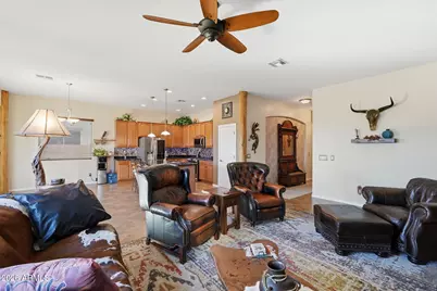 15337 S 180th Avenue, Goodyear, AZ 85338 - Photo 10