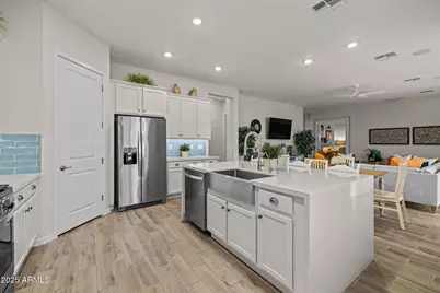 2228 W Caldwell Street, Phoenix, AZ 85041 - Photo 22