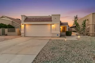 1722 N Comanche Dr, Chandler, AZ 85224 - Photo 1