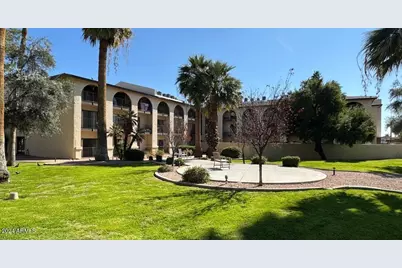 3033 E Devonshire Avenue #2036, Phoenix, AZ 85016 - Photo 32